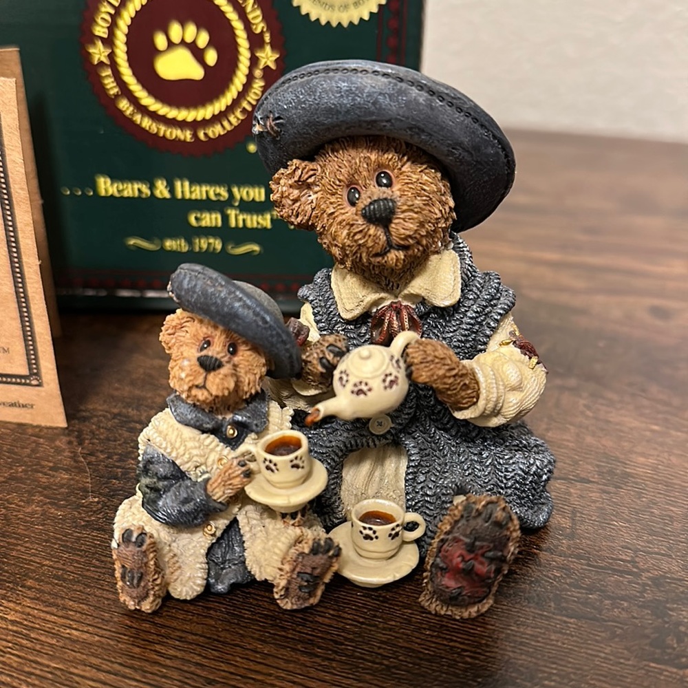 💕 3 for $20 💕 Boyds Bear Catherine and Caitlin Berriweather…Fine cup of tea